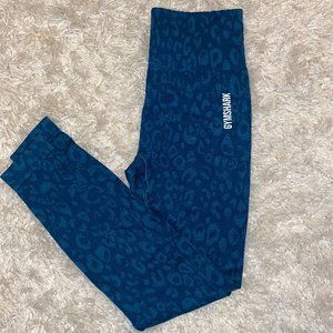 Gymshark teal adapt camo seamless, size small
